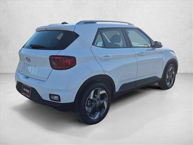 New 2026 Hyundai Venue SEL FWD image 4