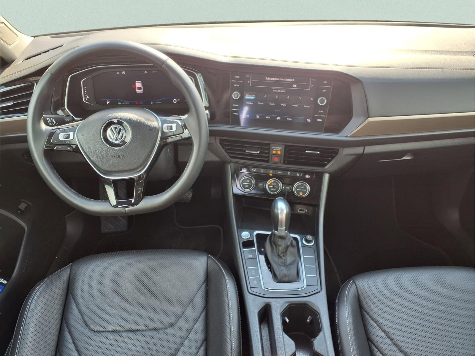 Used 2019 Volkswagen Jetta SEL Premium image 10