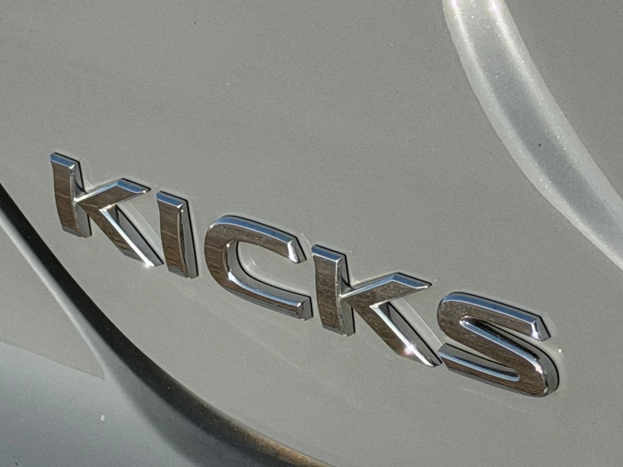 Certified 2024 Nissan Kicks SV FWD image 11