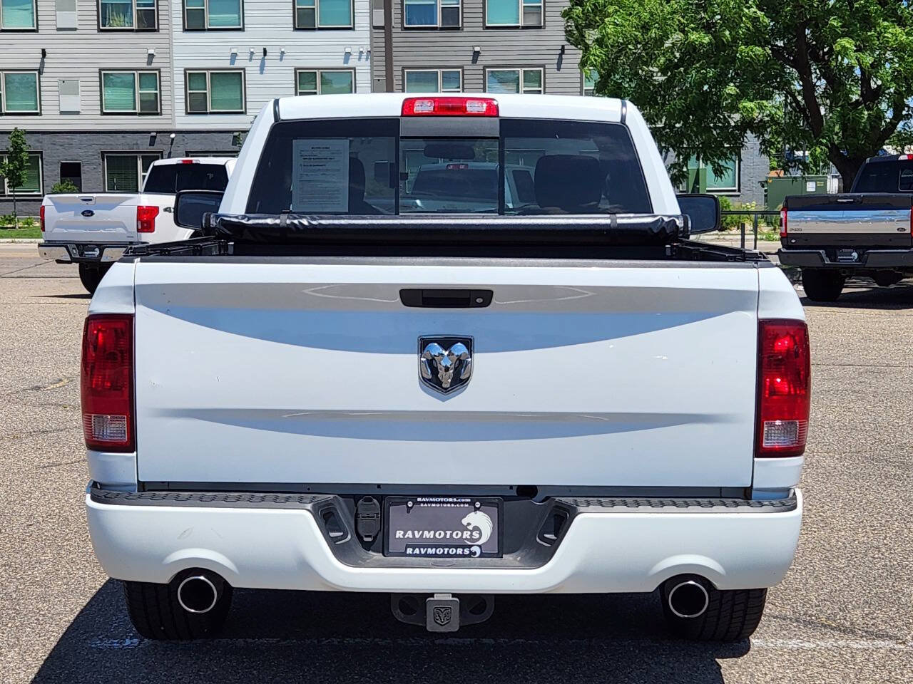Used 2014 RAM 1500 Express RWD image 9