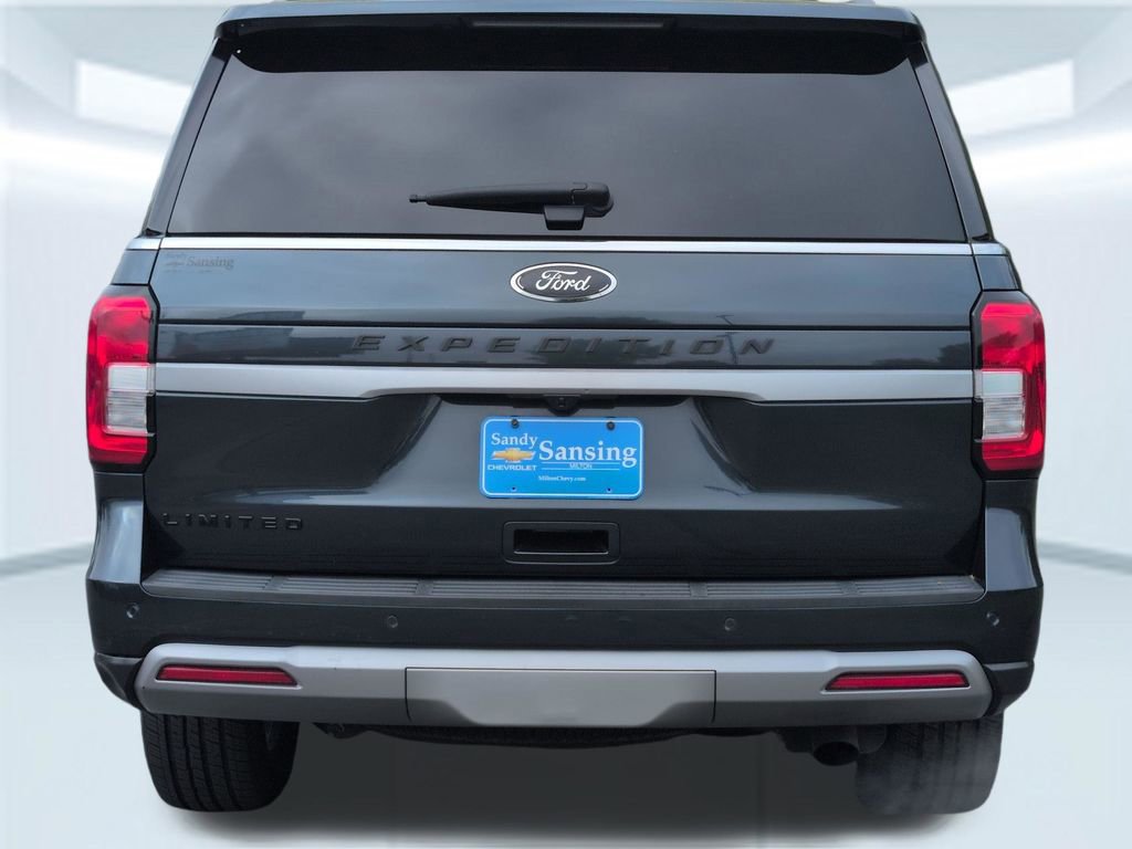 Used 2022 Ford Expedition XLT image 5