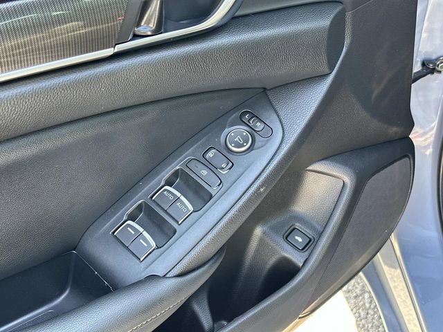Used 2022 Honda Accord Sport image 18