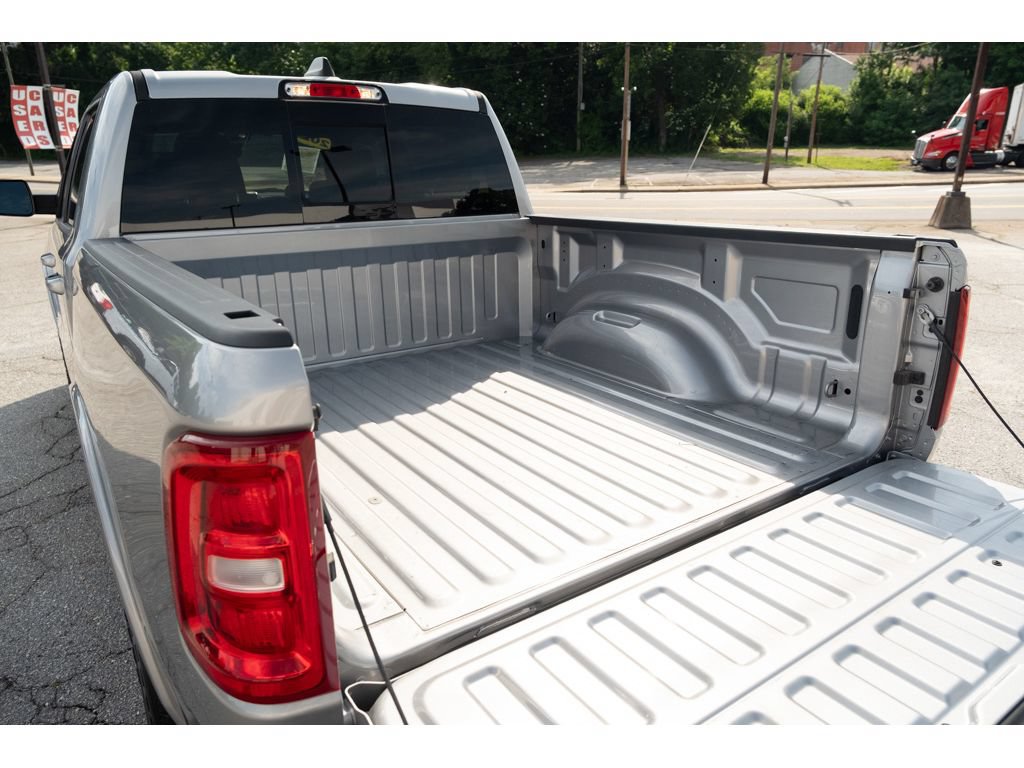 Used 2025 RAM 1500 Big Horn AWD/4WD image 32