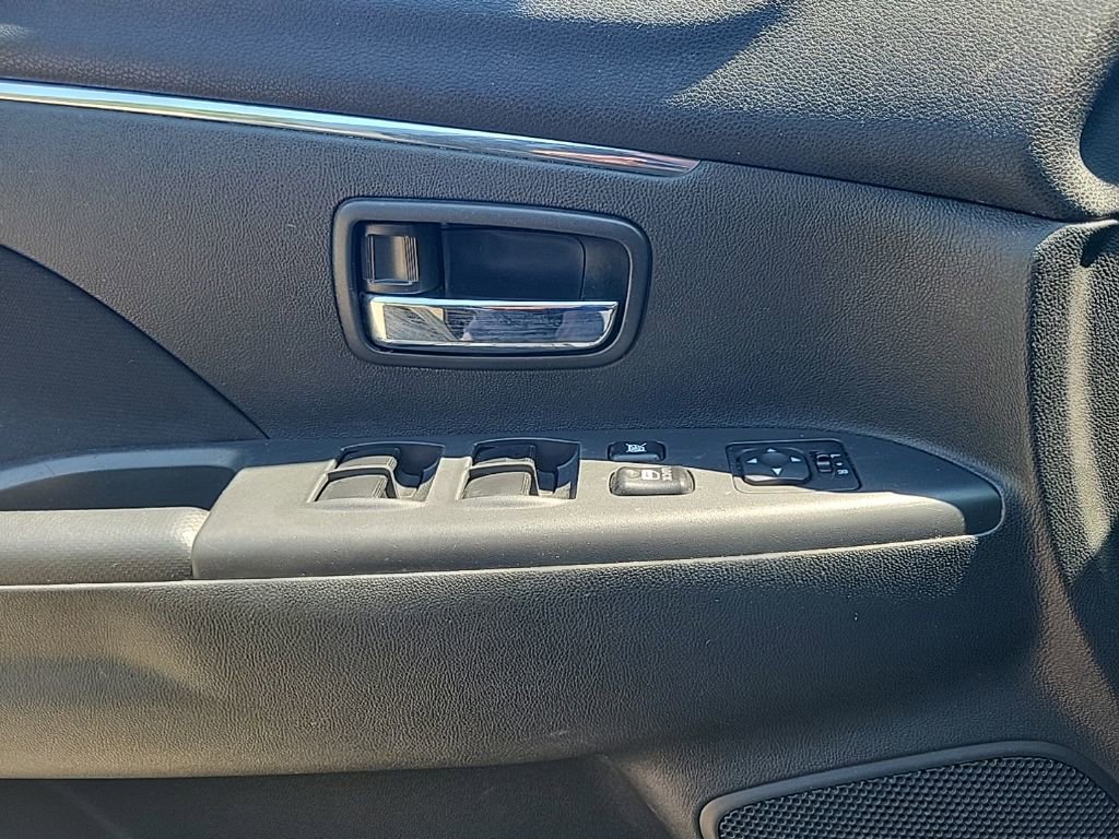 Used 2018 Mitsubishi Outlander Sport ES AWD/4WD image 35