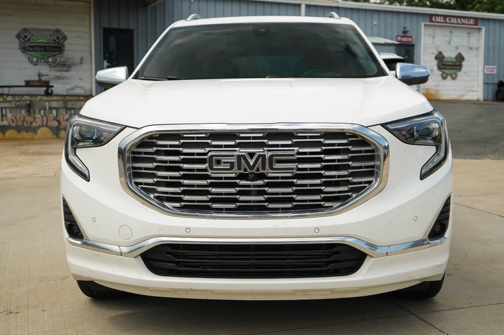 Used 2018 GMC Terrain Denali w/ Advanced Safety Package FWD image 17