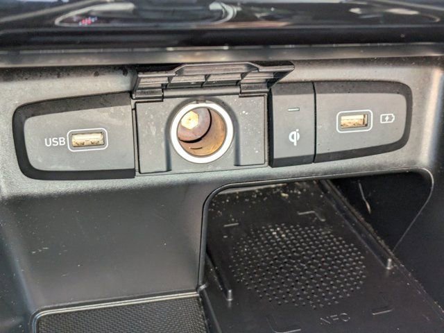 Used 2022 Hyundai Santa Cruz SEL Premium image 19