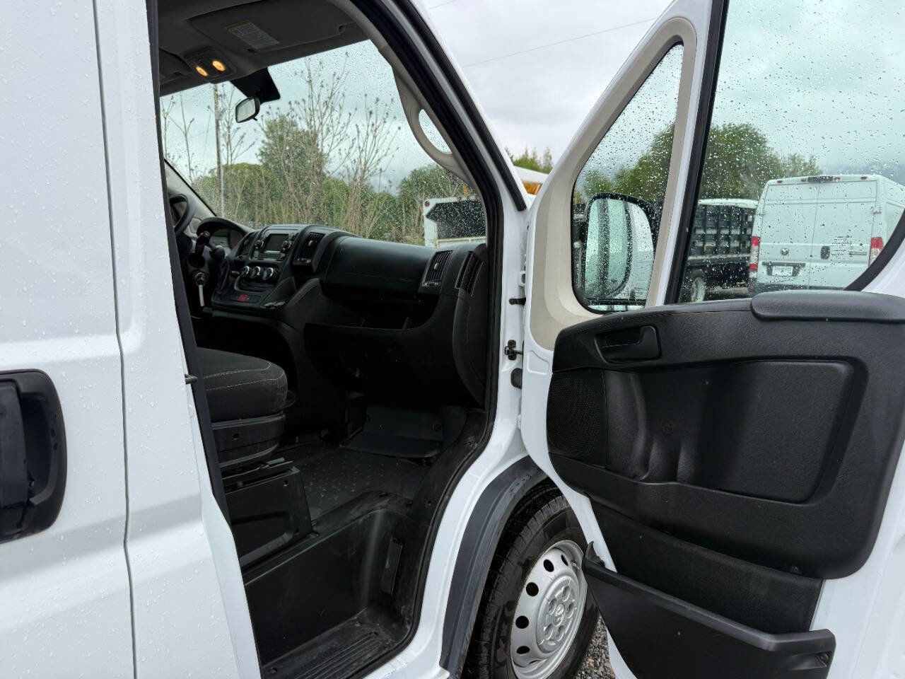 Used 2018 RAM ProMaster 2500 FWD image 16