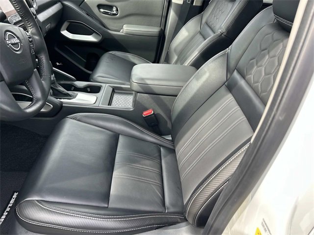 Used 2024 Nissan Frontier SL w/ Technology Package image 15