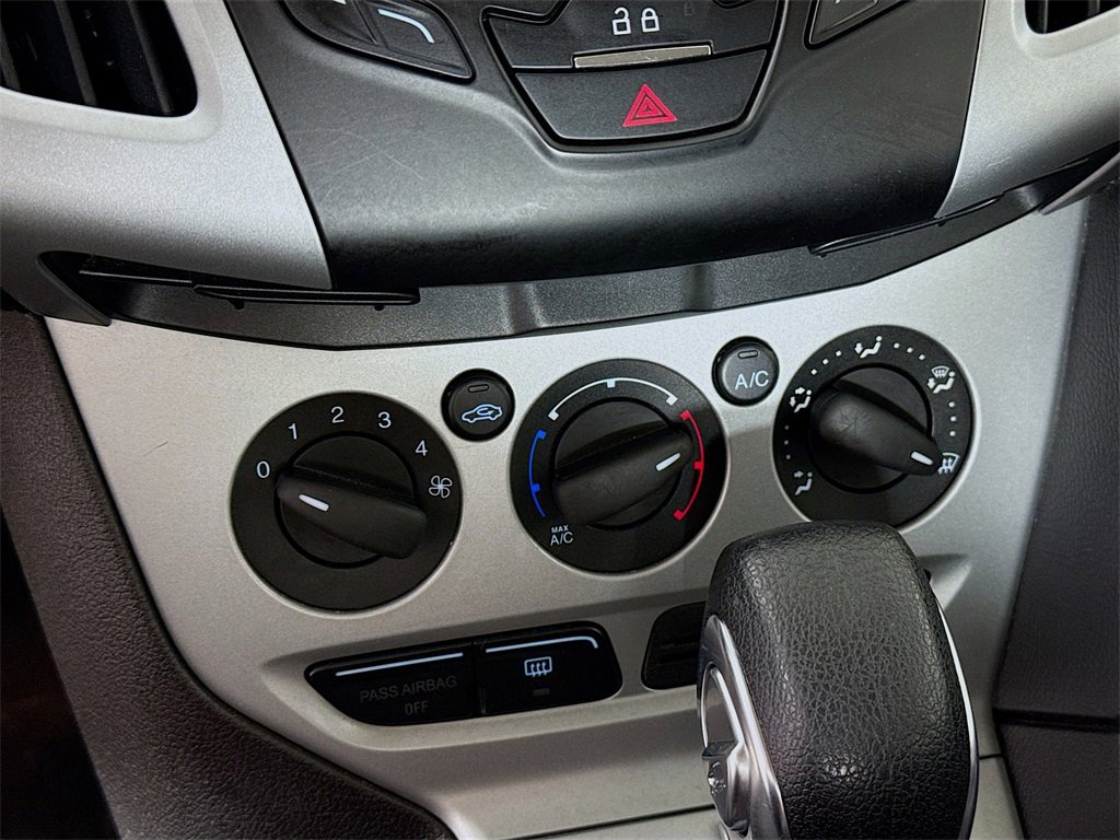 Used 2014 Ford Focus SE image 17