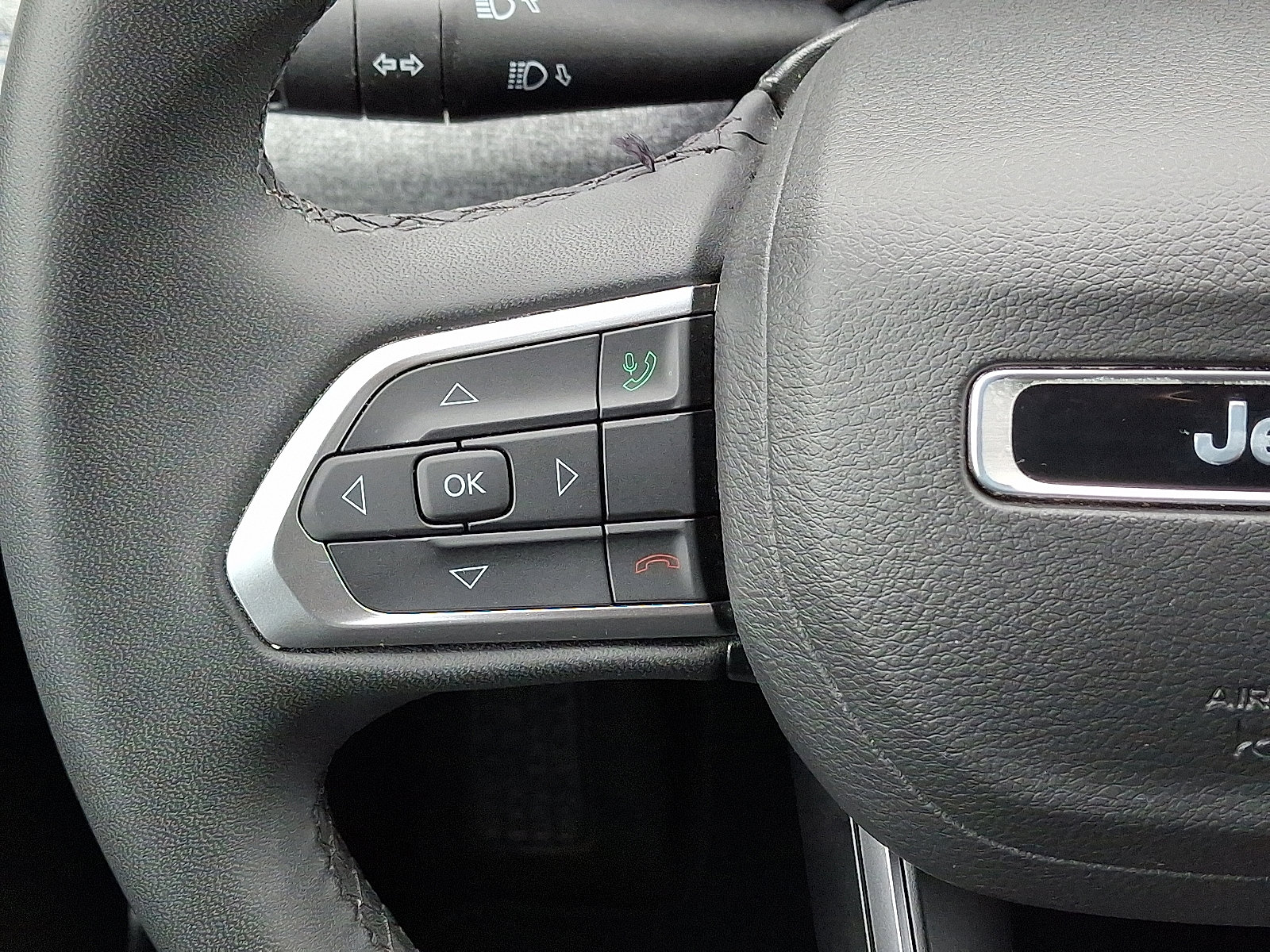 Used 2024 Jeep Compass Latitude image 20