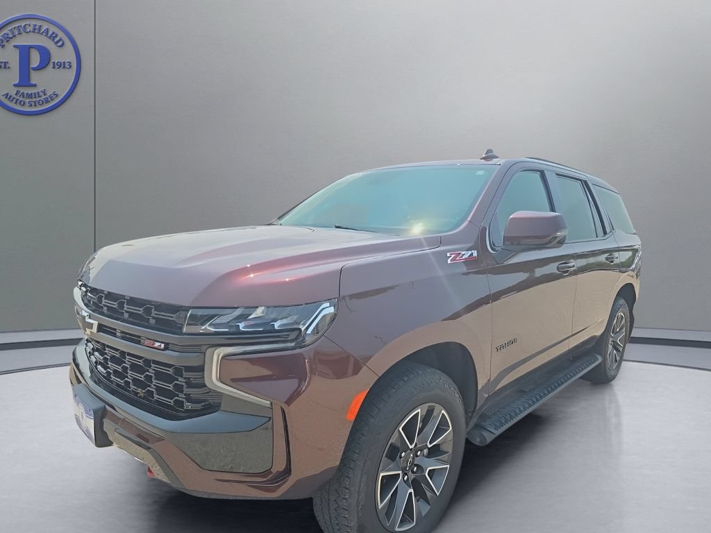 Used 2023 Chevrolet Tahoe Z71 w/ Luxury Package AWD/4WD image 3