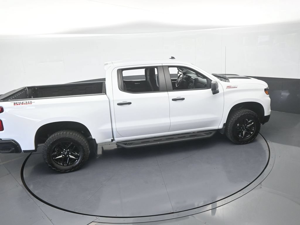 Used 2024 Chevrolet Silverado 1500 Custom Trail Boss AWD/4WD image 57