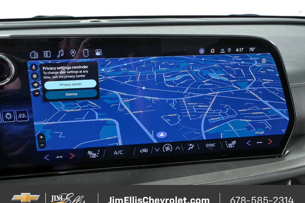 Used 2025 Chevrolet Traverse LT image 14