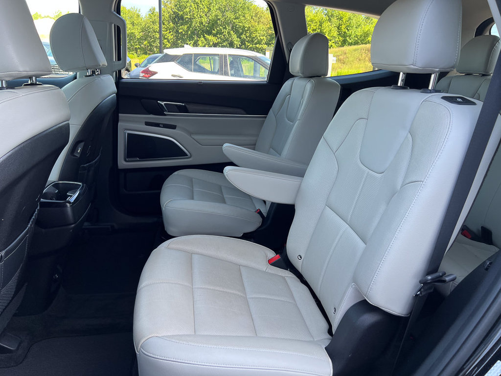 Used 2021 Kia Telluride EX w/ EX Premium Package AWD/4WD image 33