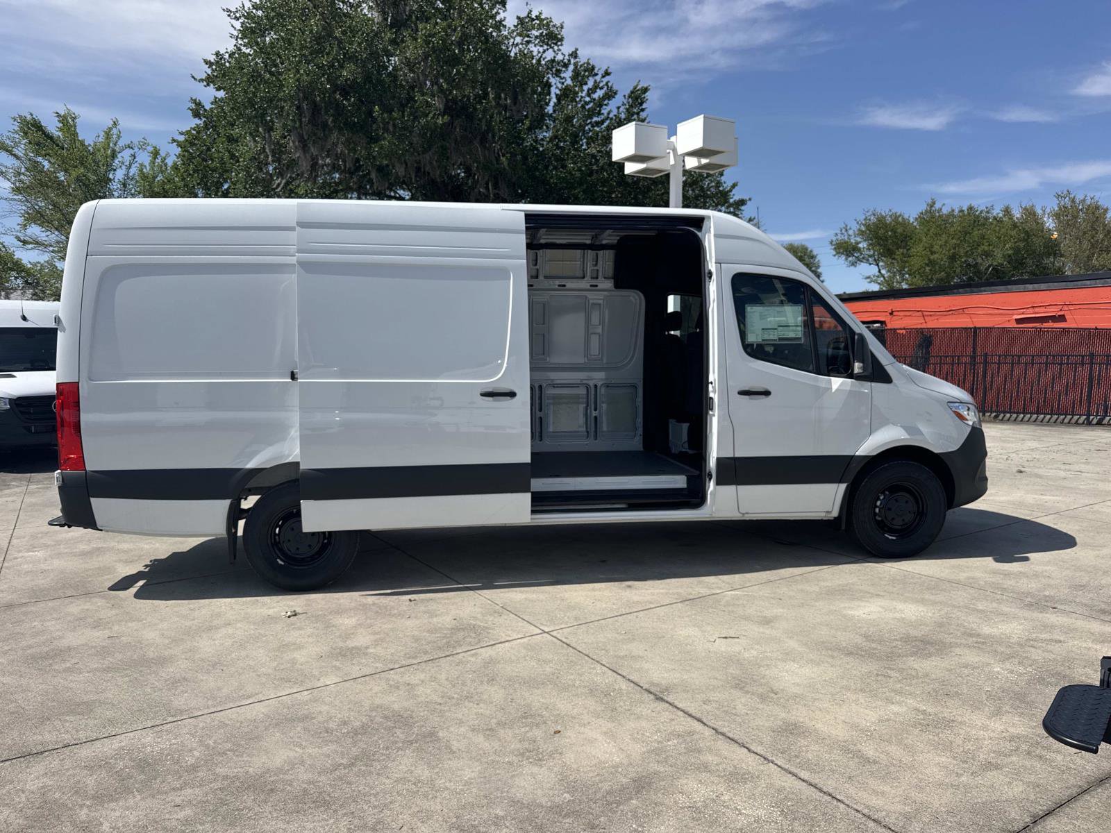 New 2025 Mercedes-Benz Sprinter 2500 image 3