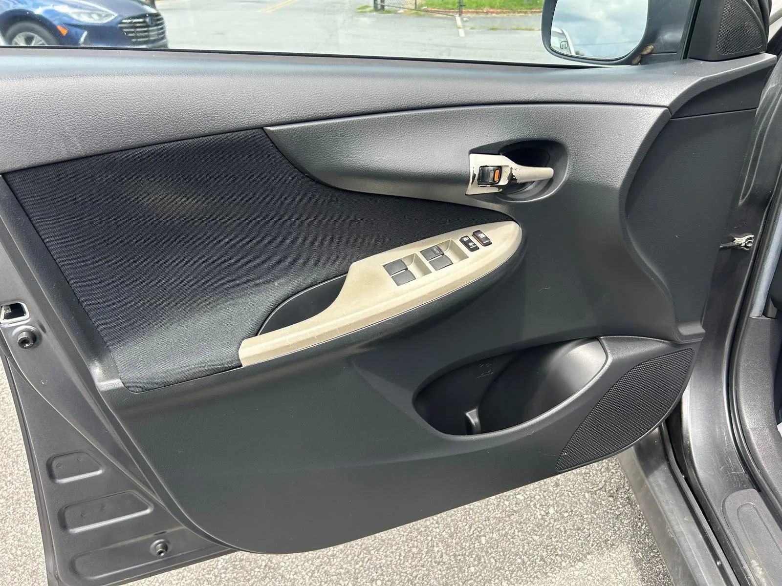 Used 2013 Toyota Corolla S FWD image 16