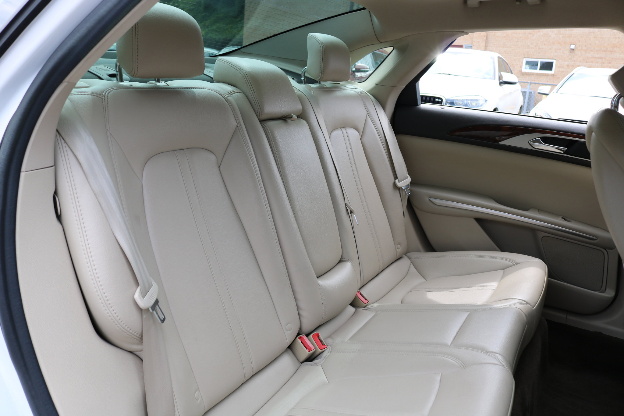 Used 2016 Lincoln MKZ image 40