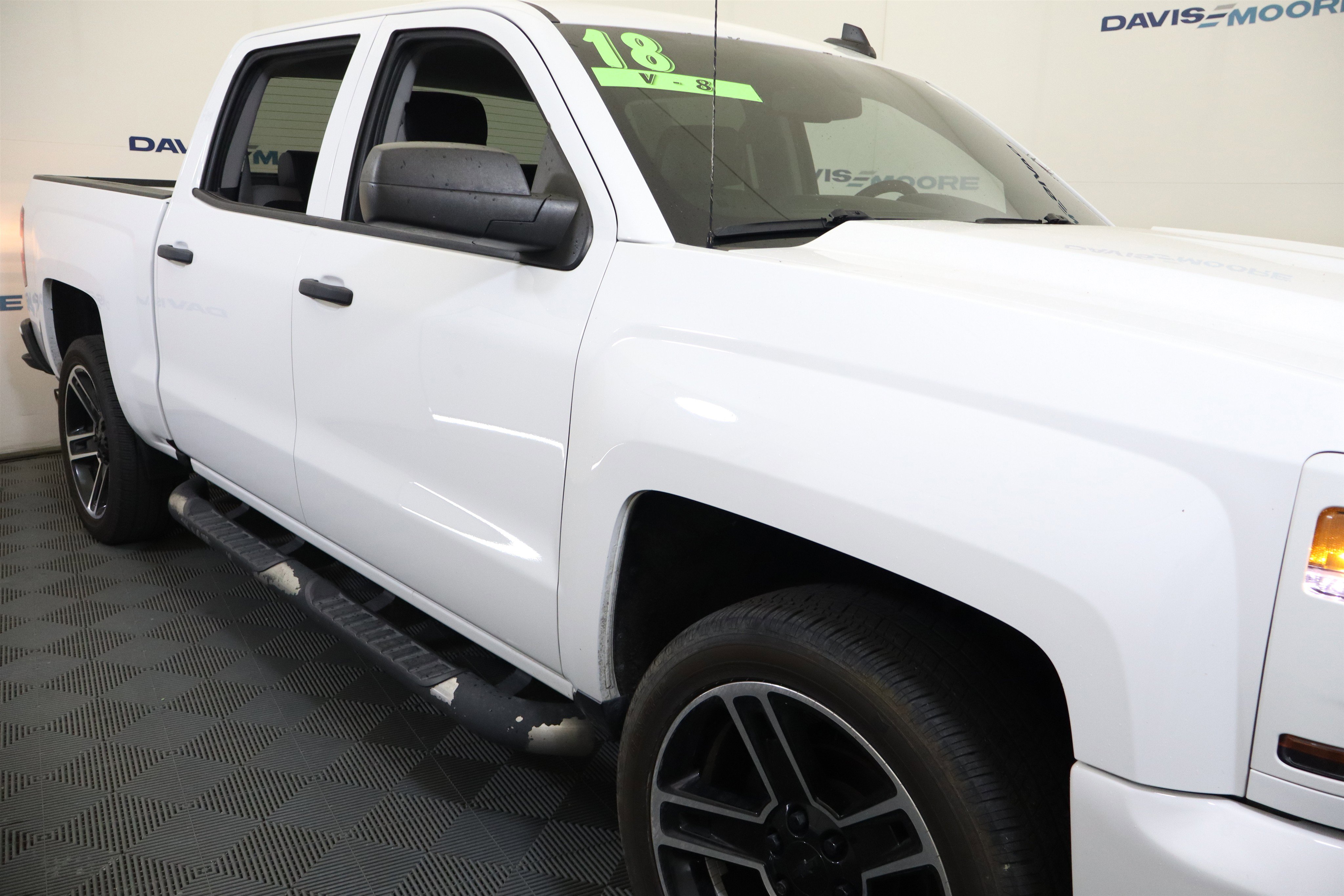 Used 2018 Chevrolet Silverado 1500 Custom w/ LPO, Black Pack AWD/4WD image 4