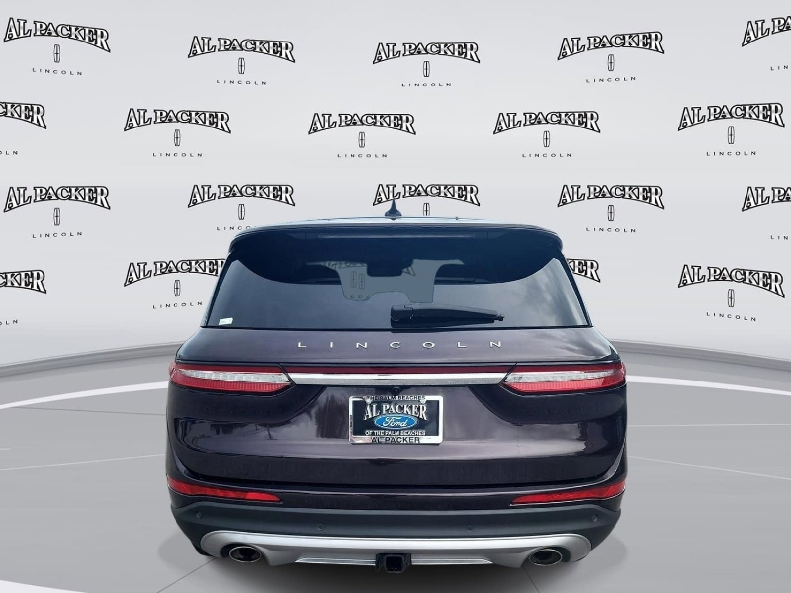 Used 2023 Lincoln Corsair FWD w/ Towing Package image 4