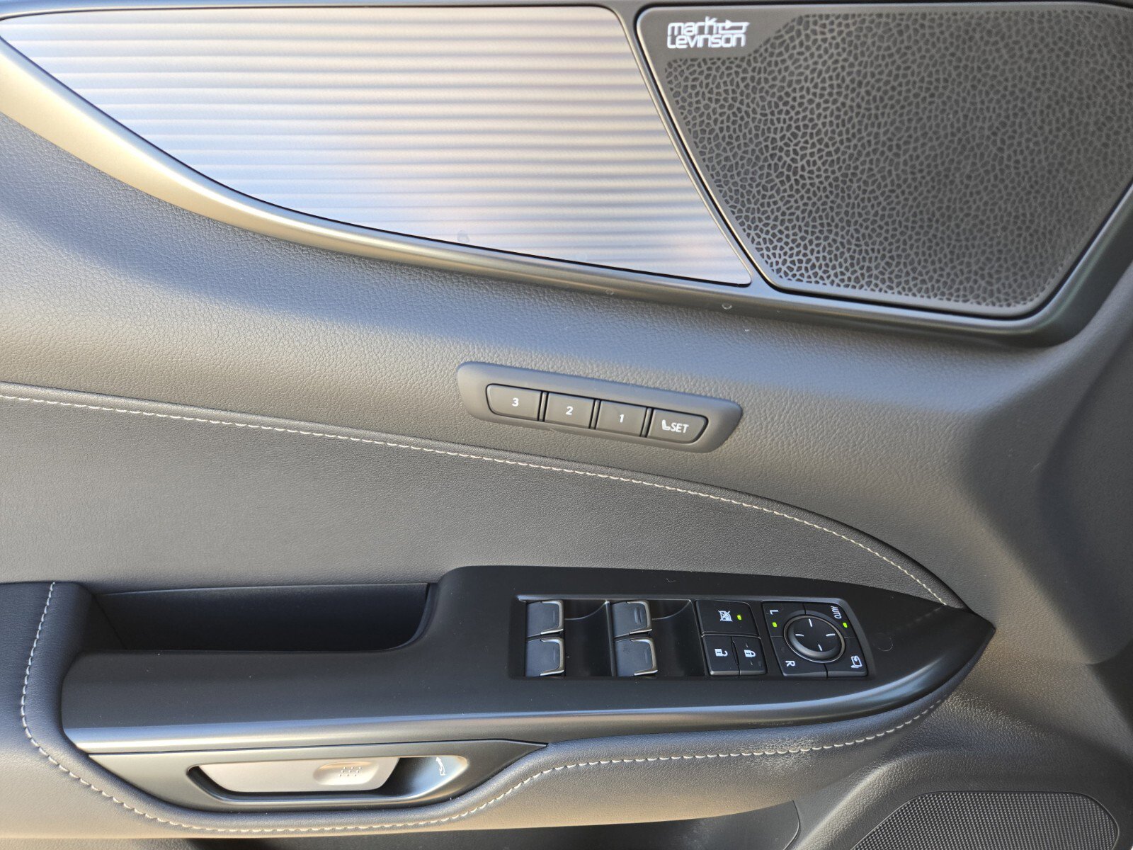 New 2026 Lexus NX 350h F Sport image 10