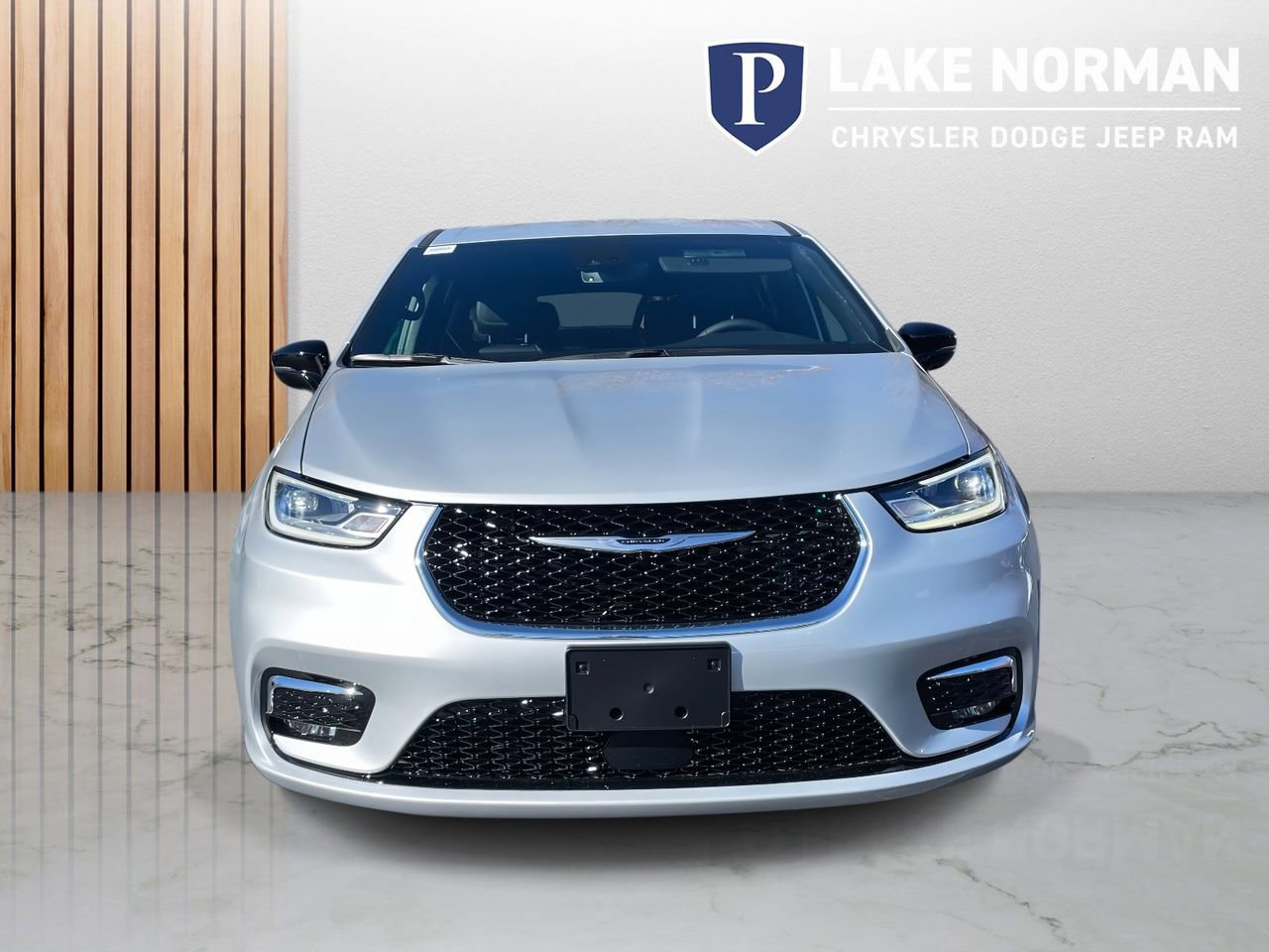 New 2026 Chrysler Pacifica Select FWD image 3