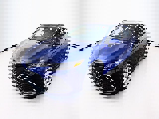 Used 2023 Toyota Camry LE image 1