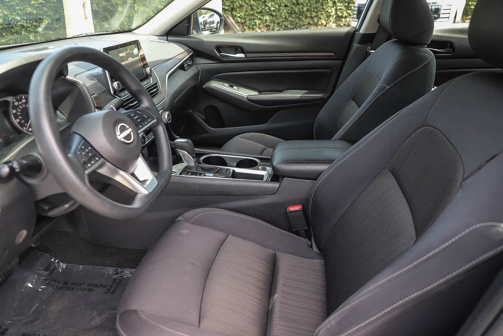 Used 2024 Nissan Altima 2.5 SV FWD image 17