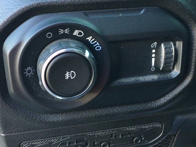 Used 2024 Jeep Wrangler Unlimited Sport AWD/4WD image 14