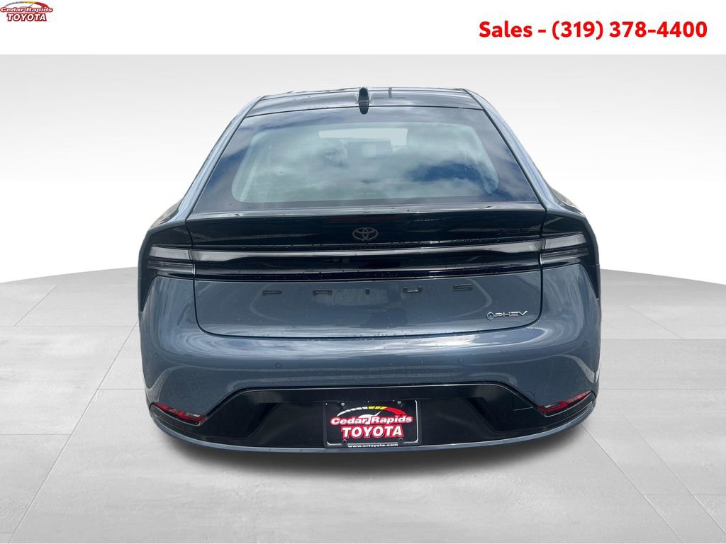New 2026 Toyota Prius Plug-In Hybrid FWD image 4
