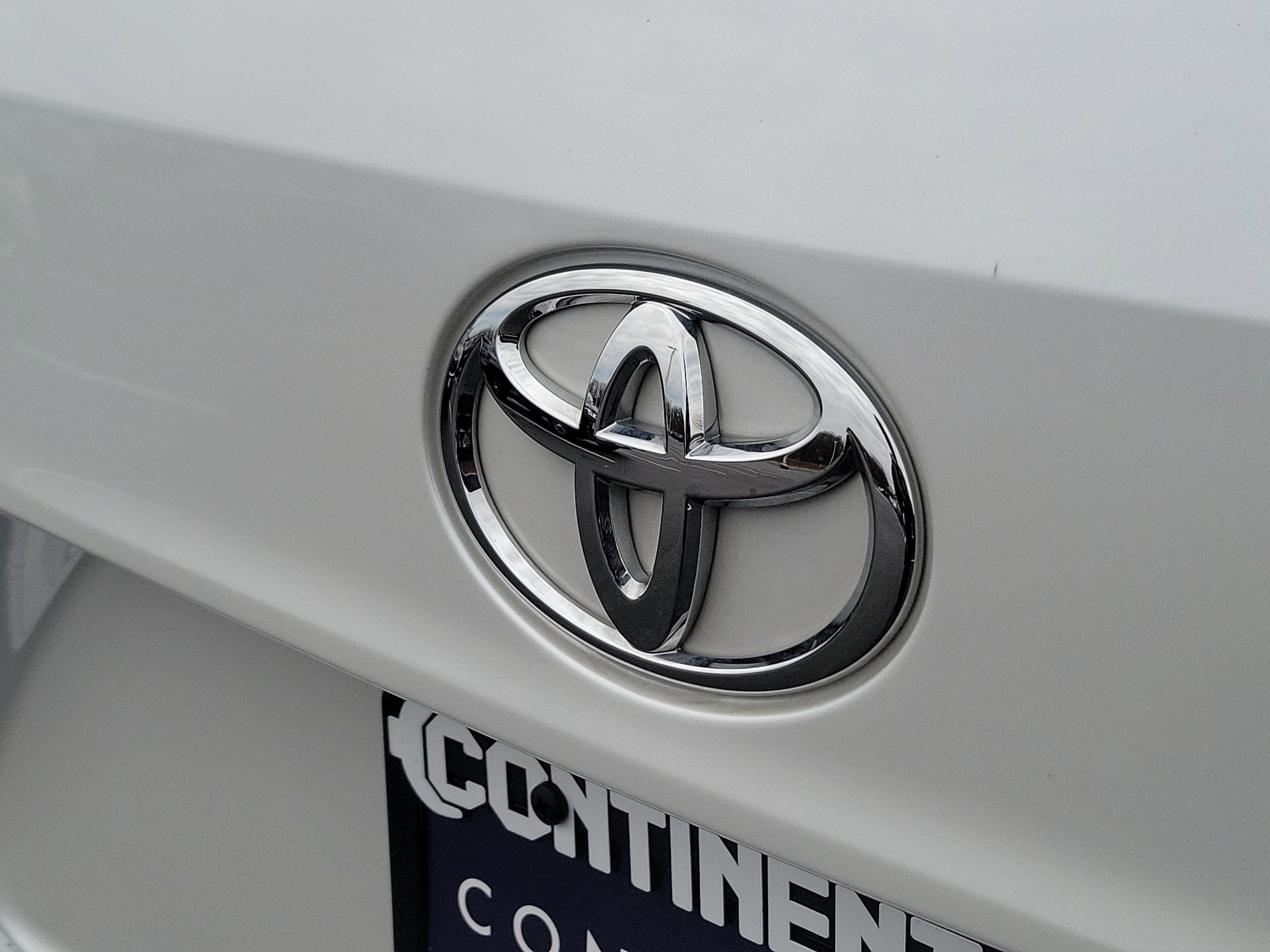 Certified 2025 Toyota Highlander XLE image 7