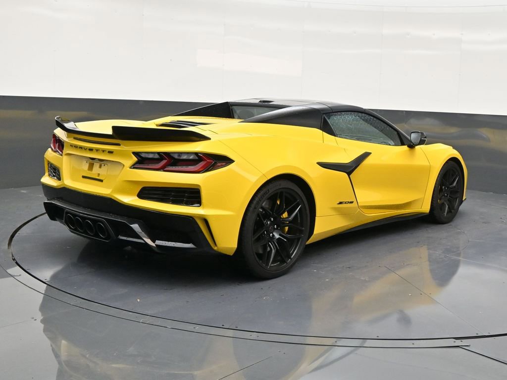 Used 2026 Chevrolet Corvette Z06 image 5