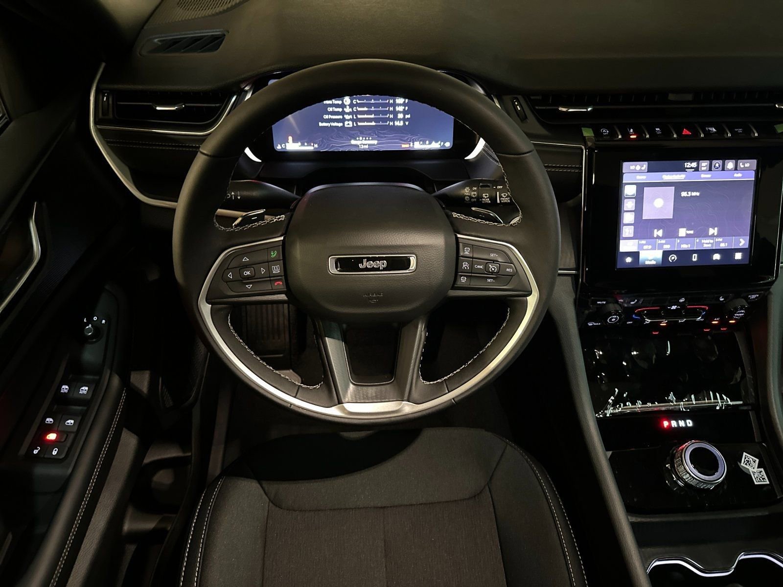 New 2025 Jeep Grand Cherokee L Laredo w/ Luxury Tech Group I image 13