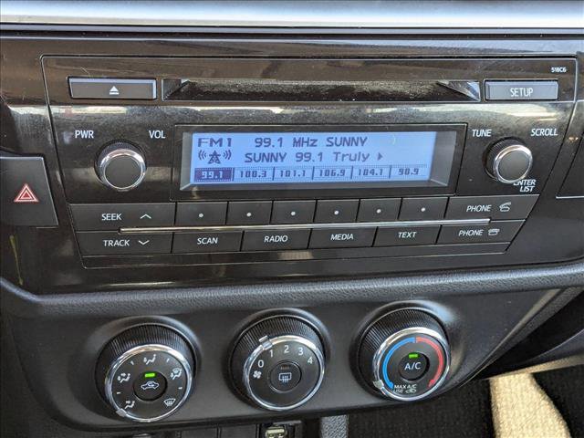 Used 2015 Toyota Corolla L image 10