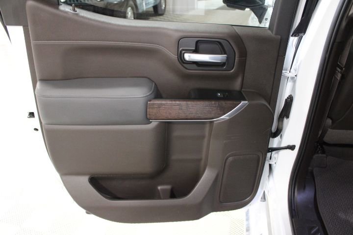 Used 2022 GMC Sierra 1500 Denali w/ Driver Alert Package II AWD/4WD image 21