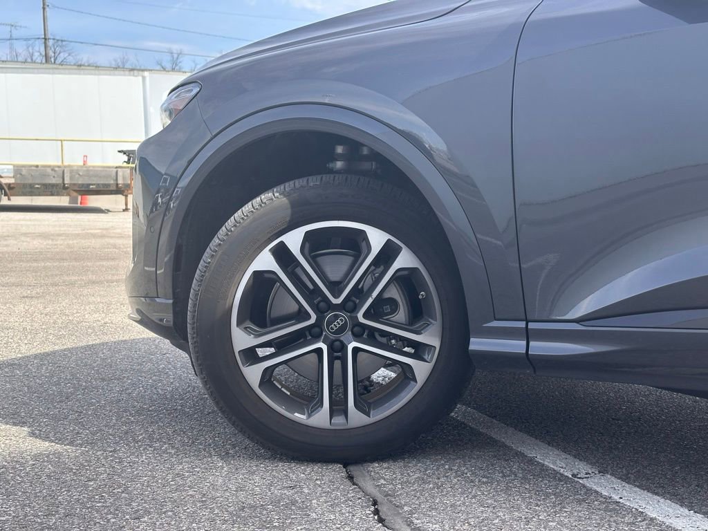 Used 2025 Audi Q5 Premium image 8