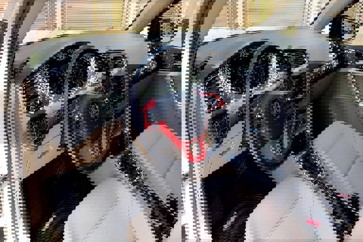 Used 2015 Volkswagen Golf TDI S FWD image 18