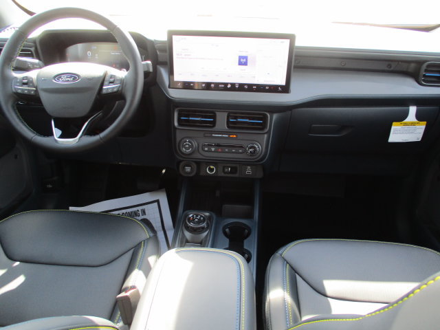 Used 2025 Ford Maverick Lobo AWD/4WD image 23