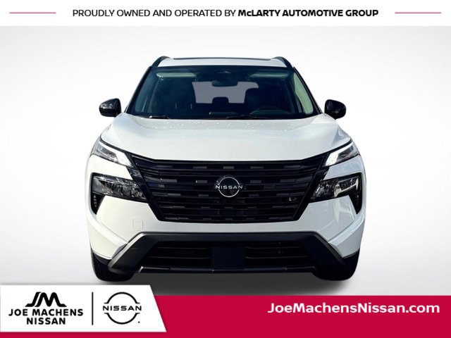 New 2026 Nissan Rogue Dark Armor AWD/4WD image 9