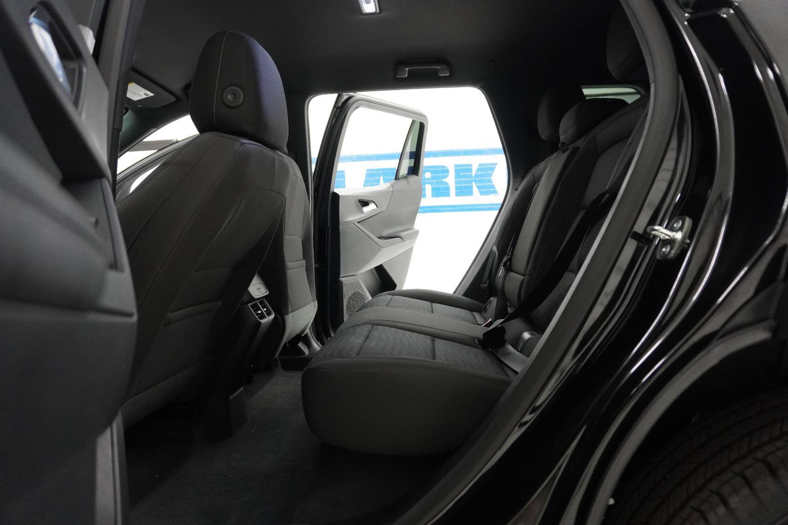New 2026 Chevrolet Equinox LT image 30