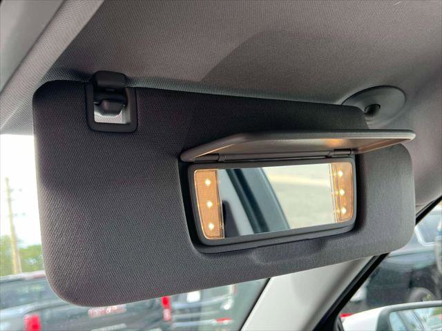 Used 2023 Chevrolet Equinox LT image 29