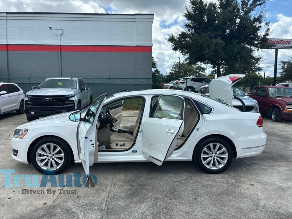 Used 2012 Volkswagen Passat 2.5 SEL FWD image 14