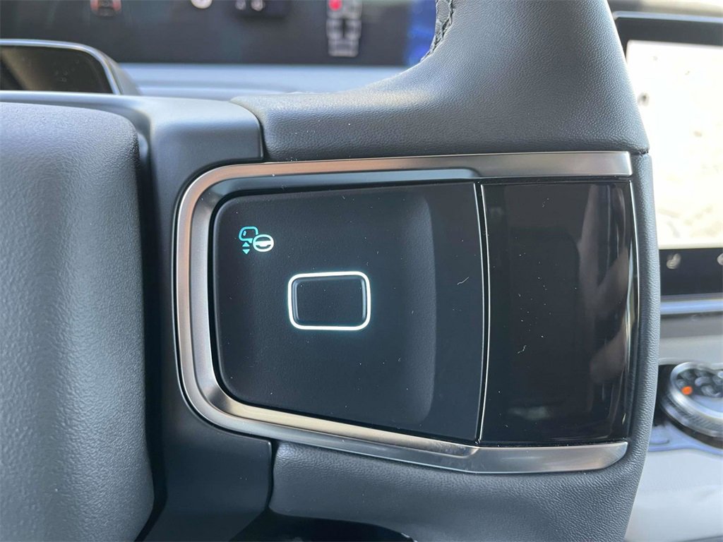 New 2025 Ford Expedition Active image 23