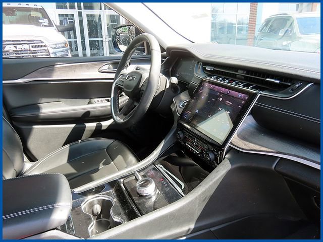 Certified 2023 Jeep Grand Cherokee Limited AWD/4WD image 8