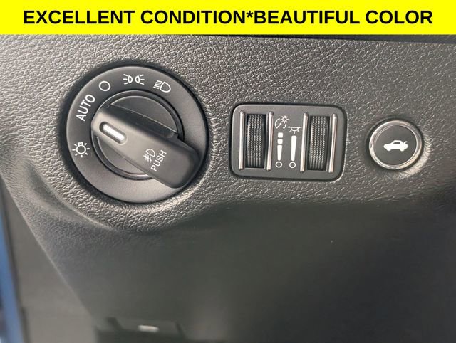 Used 2022 Dodge Challenger SXT w/ Blacktop Package image 13