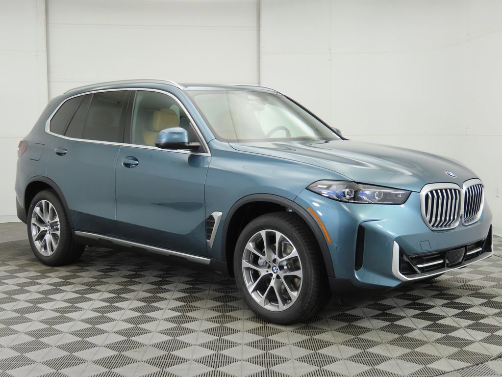 Used 2026 BMW X5 xDrive40i w/ Premium Package AWD/4WD image 4