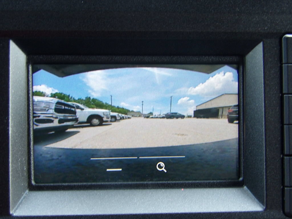 Used 2017 Ford F550 2WD Regular Cab Super Duty image 23