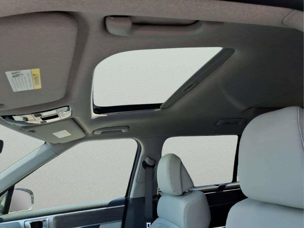 New 2027 Hyundai Santa Fe Limited FWD image 8