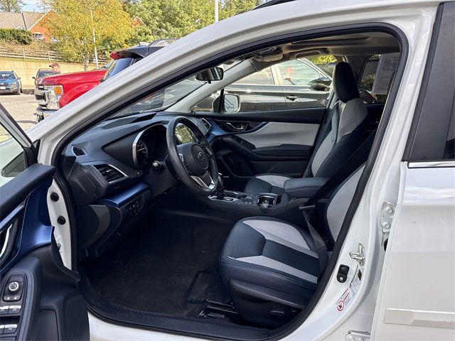 Used 2019 Subaru Crosstrek Hybrid w/ Moonroof Package w/Navigation image 9