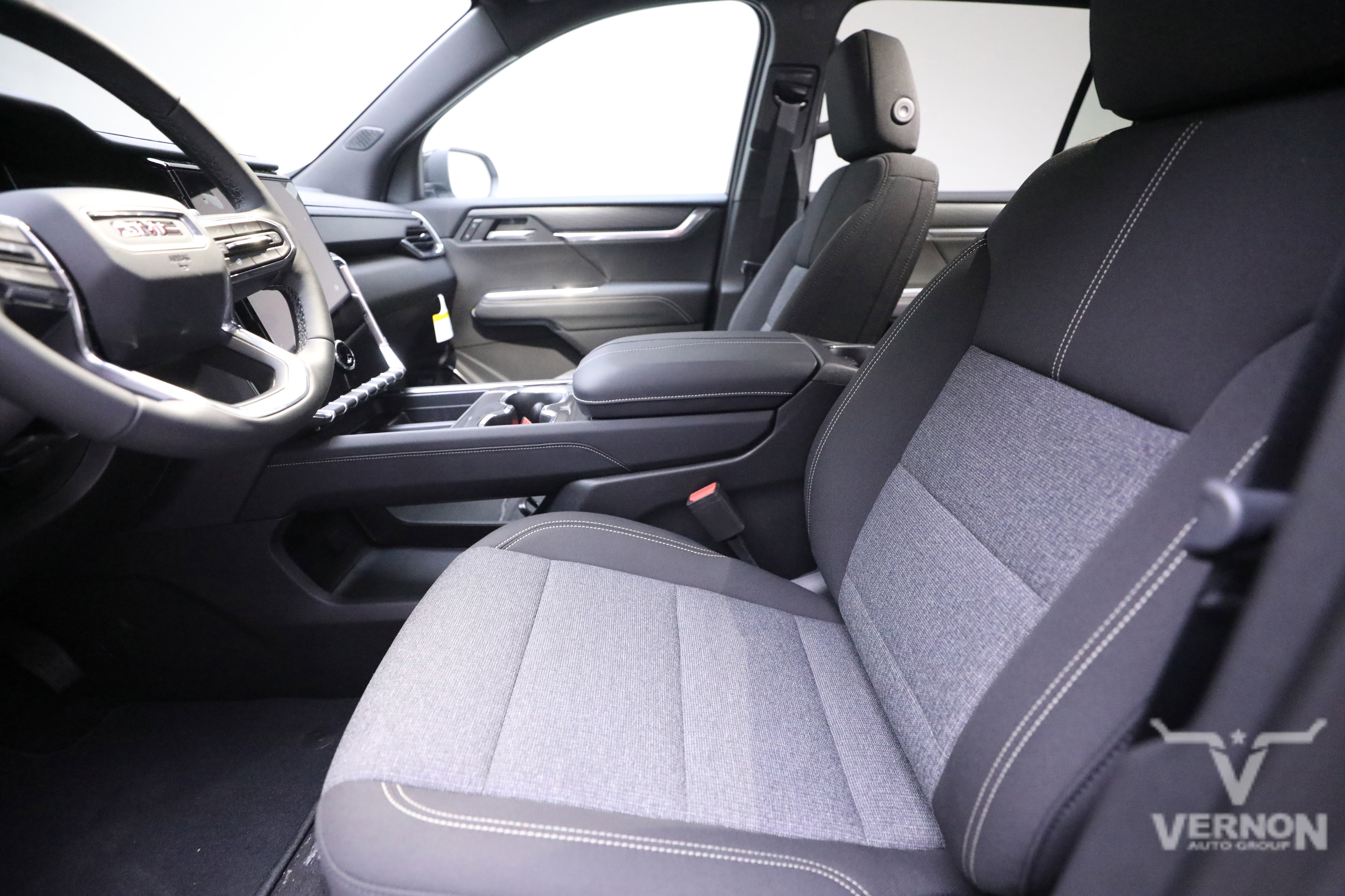 New 2025 GMC Acadia Elevation image 10