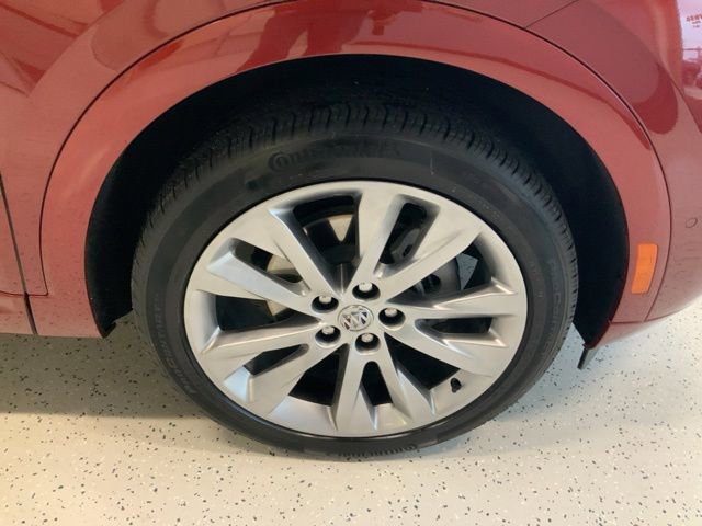 Used 2023 Buick Envision Avenir image 11